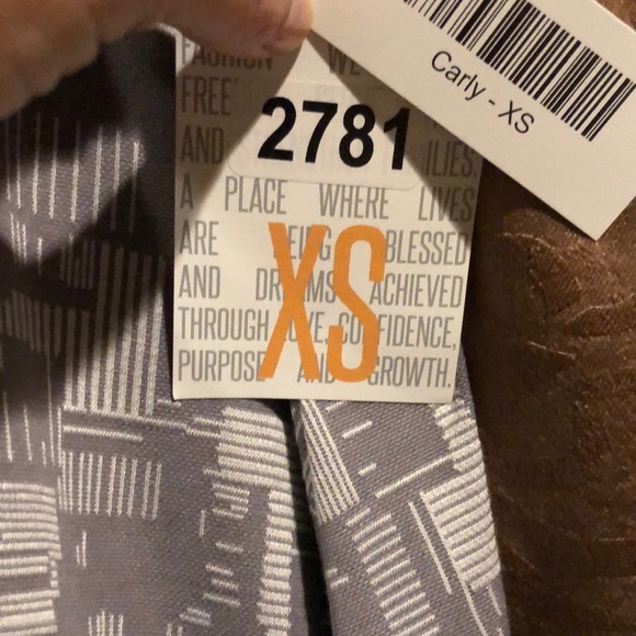 LuLaRoe Carly Dress - Picture 3 of 4